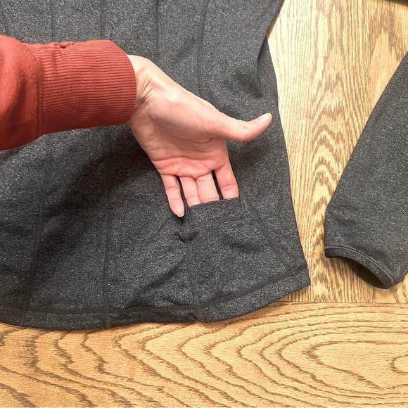 Lululemon 1/4 Quarter Zip Pullover Shirt Size 6 Gray - Picture 8 of 10